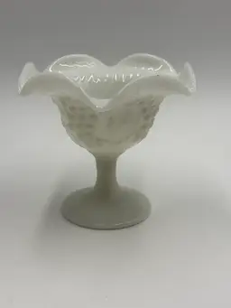 White Milk Glass Grape Design Ribbed Pedestal Vintage Candy Dish W/ Ruffled Rim