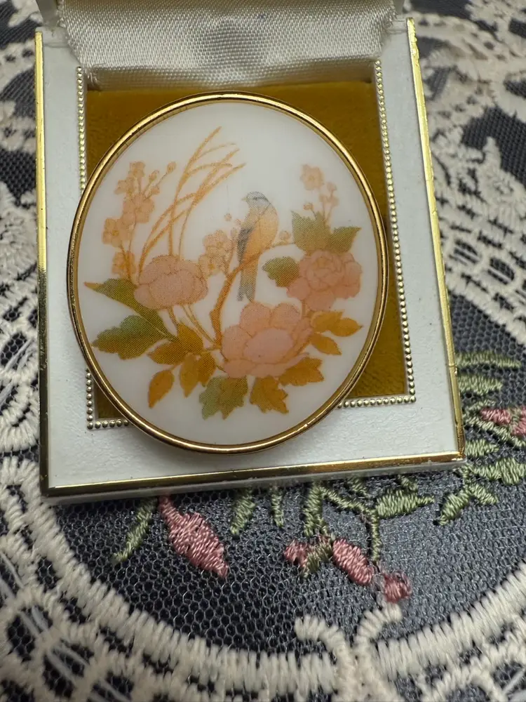 Vintage Trifari Bird & Flowers Brooch