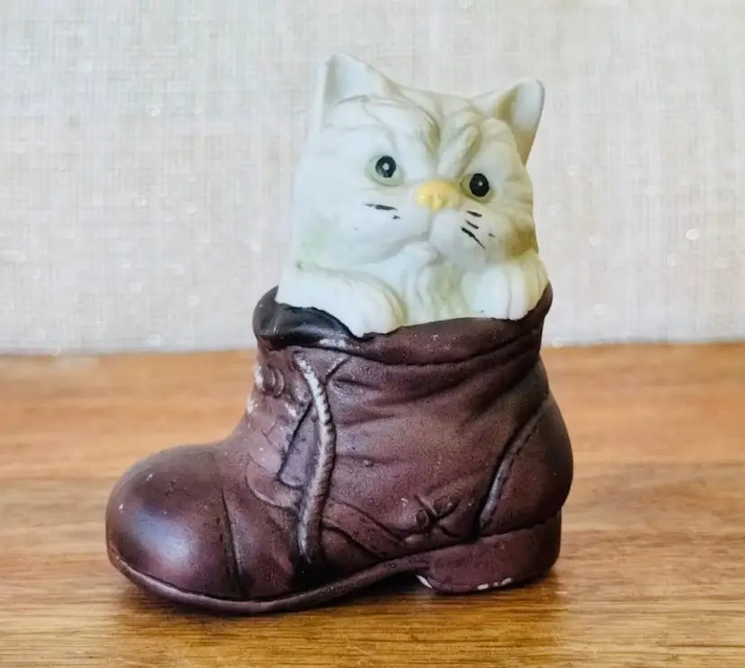 Vintage Brinn's White Kitten Ceramic in Brown Boot 3" Tall
