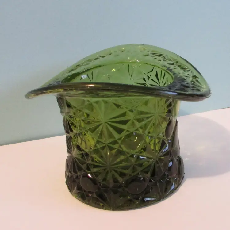 vintage olive green Fenton top hat vase holder Daisy and Button St Patrick decor