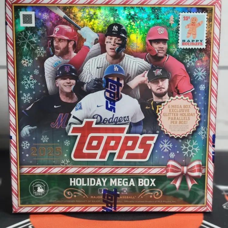 2025 Topps Baseball Holiday Megabox Break. 10 Packs per Box, 10 Cards per Pack.