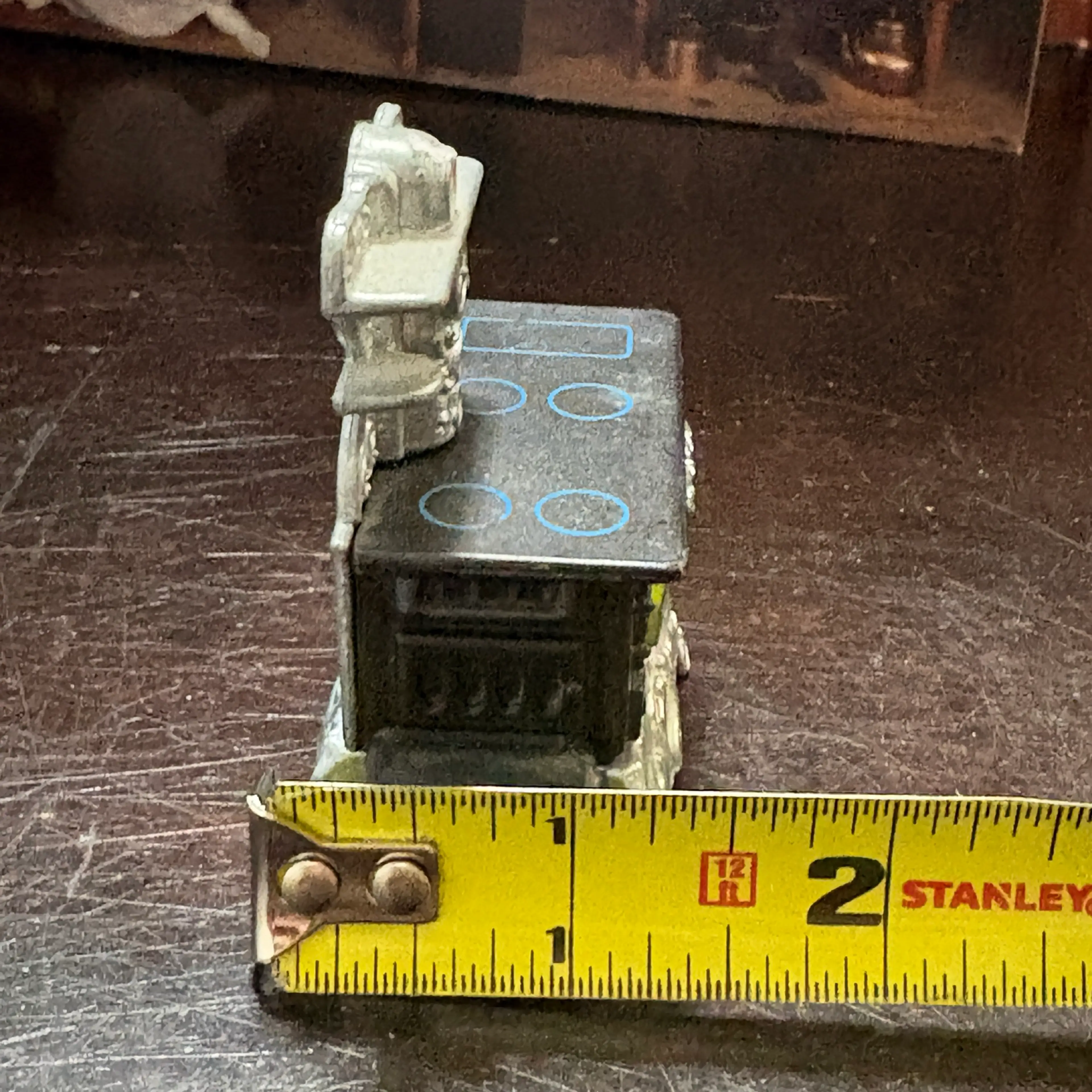 Image 4 of 6