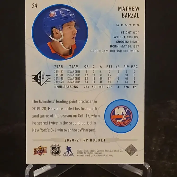 2020-21 SP Blue #24 Mathew Barzal