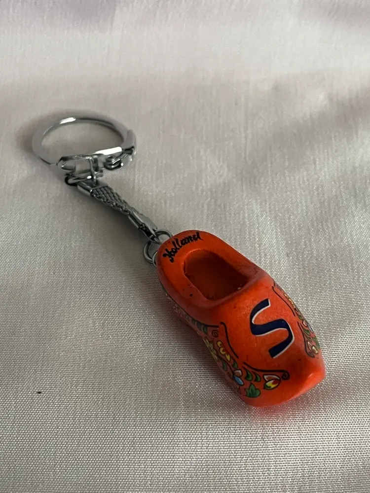 Holland Souvenir Clog Keychain Letter S