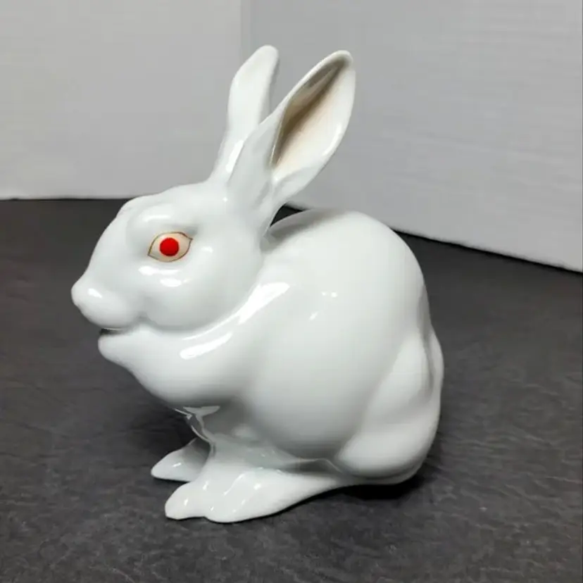 Vintage Herend Porcelain White Bunny Rabbit Handpainted