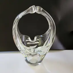 VTG.Art Glass Basket with a Split Handle.
