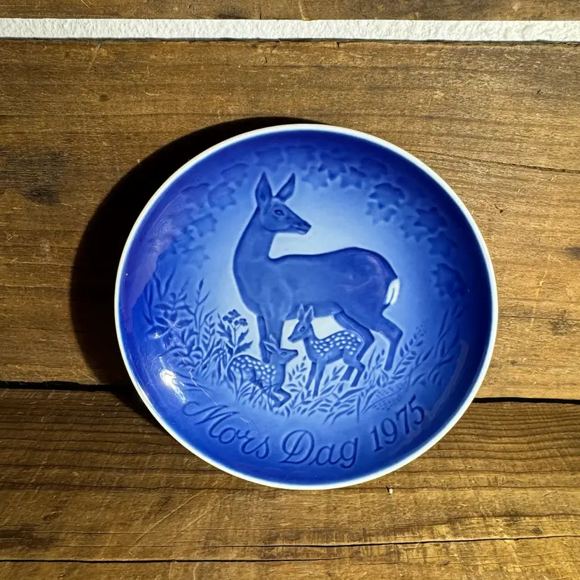 Vintage Mother’s Day Copenhagen Porcelain Deer 1975 Decorative Plate