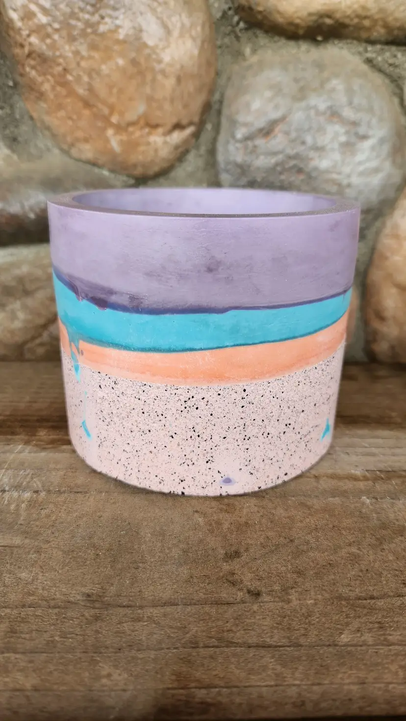 Jesmonite Pot - half and half BEACH