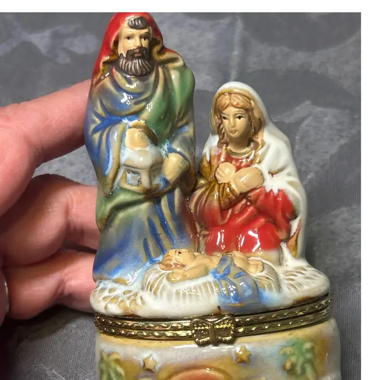 Vintage Nativity Porcelain Trinket Box | Holy Family Baby Jesus | Hinged Keepsake Box | 4” x 3”