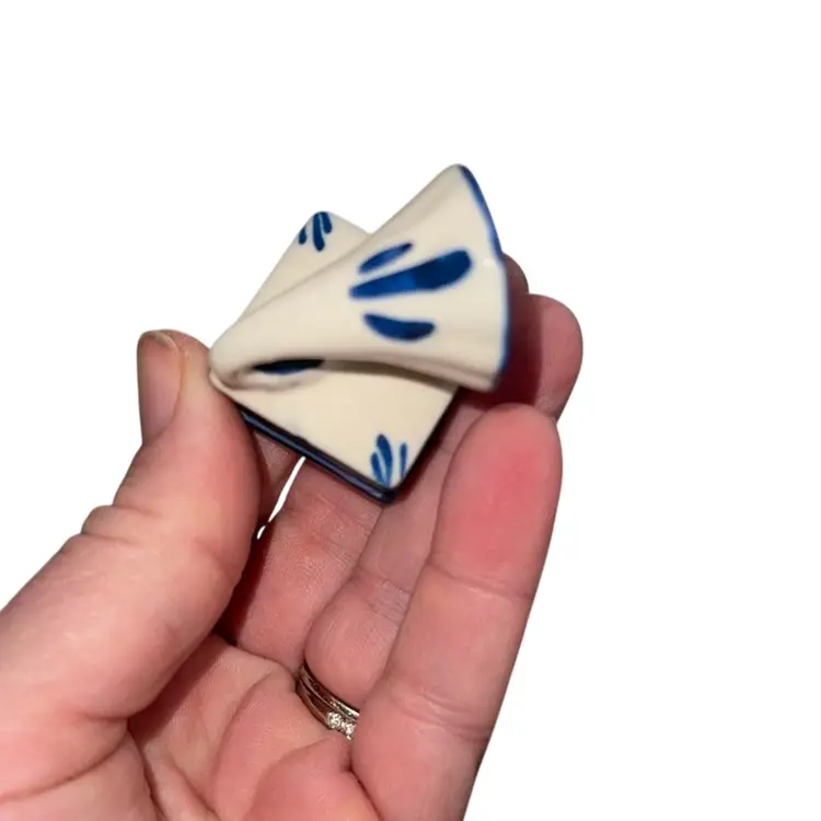 Vintage Small Blue And White Ceramic Phonograph Made In Korea