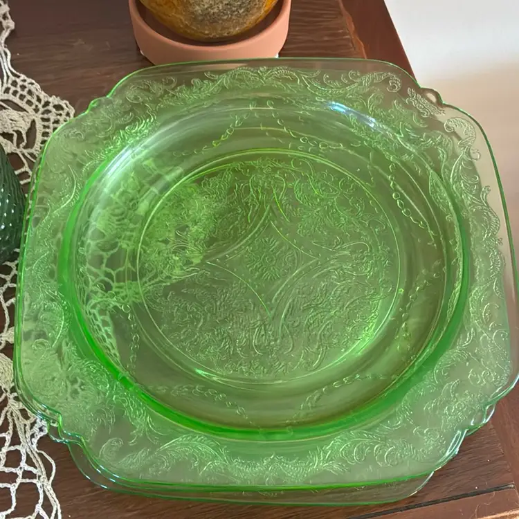 Uranium Glass Plate