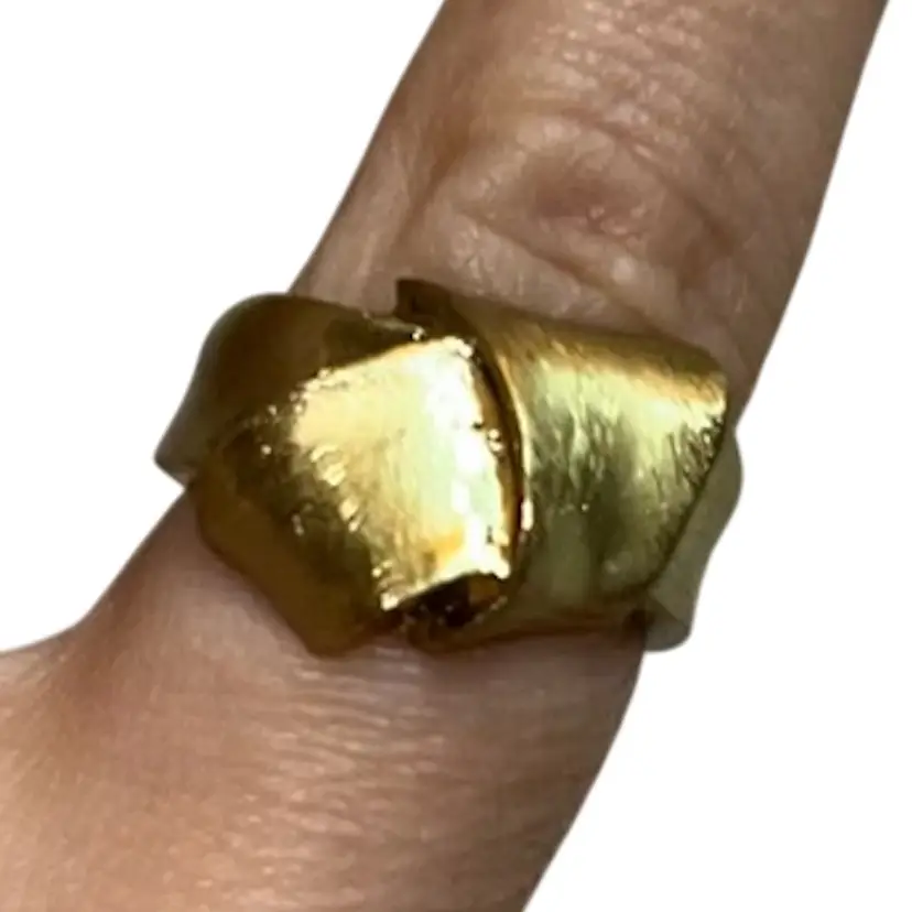 Costume Brushed Gold Knot Ring Size 6.75