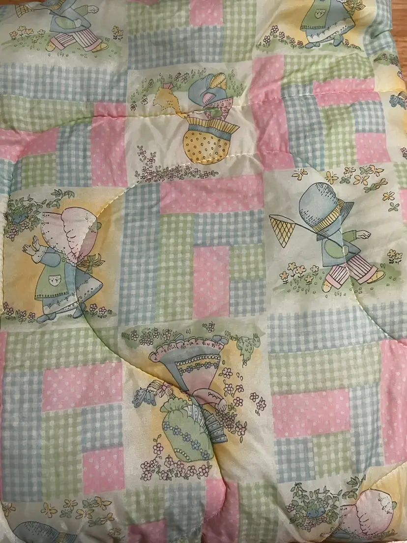 #1061B Vintage Quilted Baby Blanket 32" x 40"
Yellow, Pink & Blue Holly Hobby Print, Gingham & Polka Dots