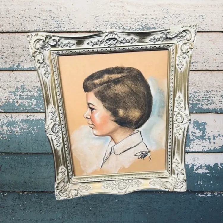 004 Vintage Silhouette Framed Woman Drawing Signed Picture Art Wall Hanging Ornate