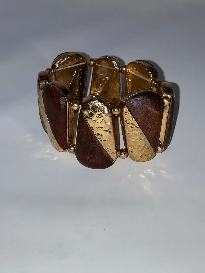 Goldtone and Wood Stretch Bracelet!