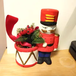 Drum and Soldier planter.