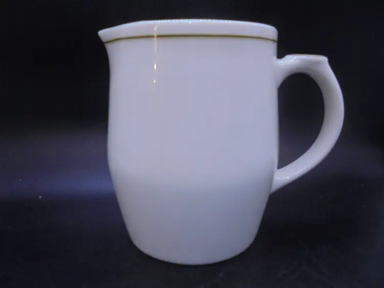 Starbucks 16oz Frothing Creamer, 2008, NO Chips