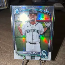 2025 Bowman Chrome Kendry Martinez Refractor /499 Seattle Mariners
