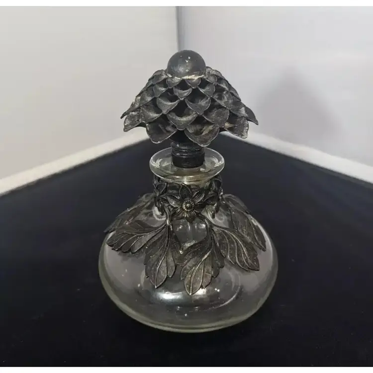Vtg Perfume Vanity Bottle Glass Dauber Ormolu Ornate Metal Overlay Daisy Leaves