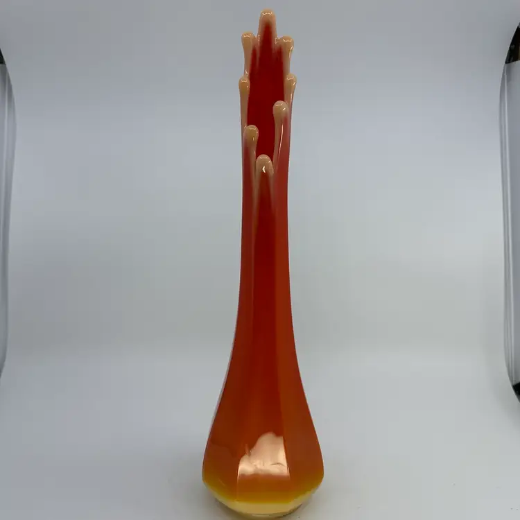 L E Smith MCM Bittersweet 8 Panel Orange 15” Swung Vase