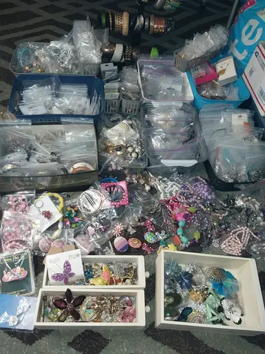 Jewelry Galore Pop-Up!!