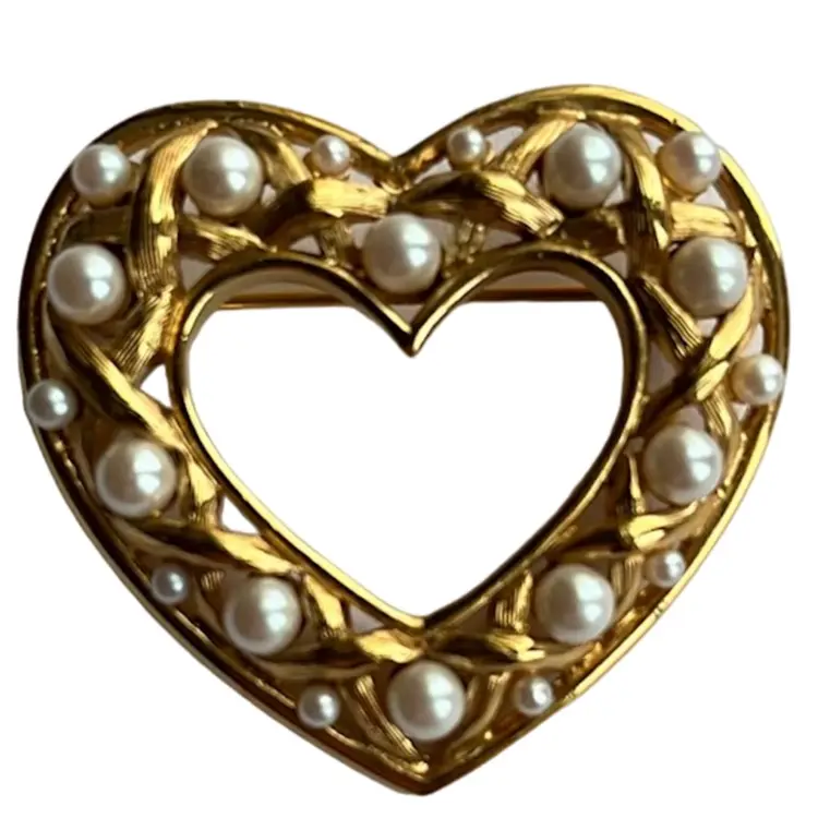 Vintage XO Monet Heart Brooch Gold Tone Faux Pearls Signed