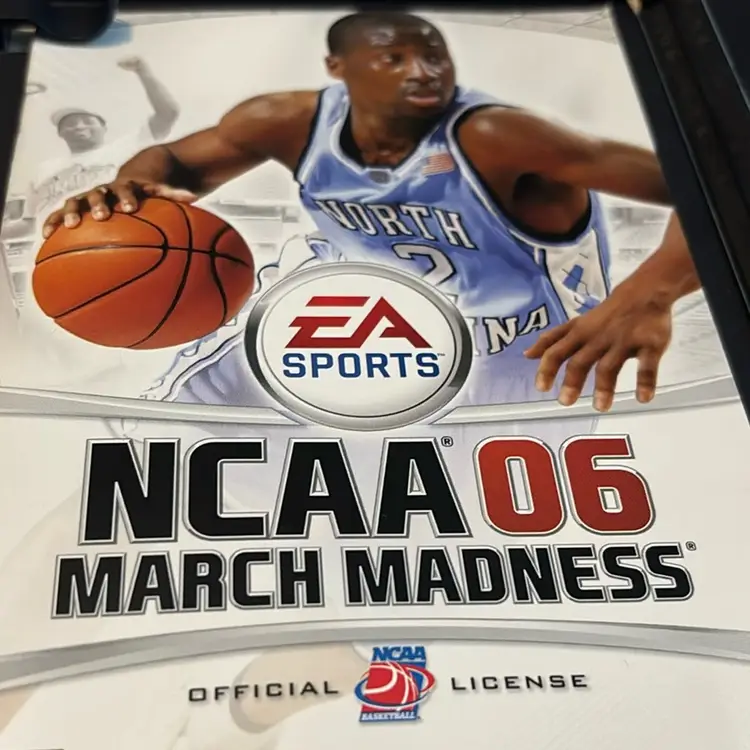 PS2 - Complete in Case - EA Sports NCAA06 March Madness