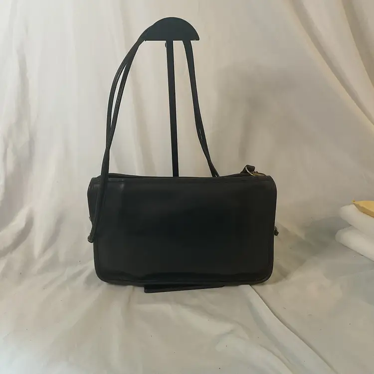 Vintage Coach NYC Small Slim Clutch #9455 Black