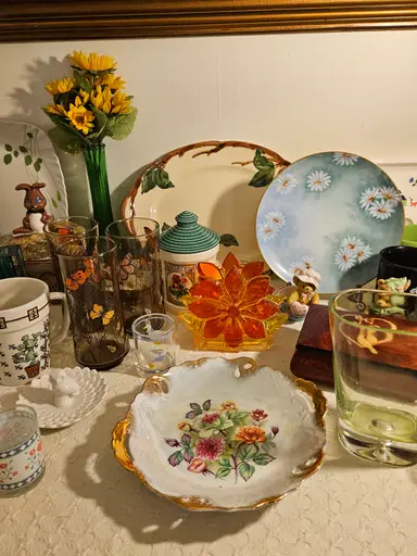 Vintage Variety - Floral, Fauna & Fruit - Pre-bids are On!