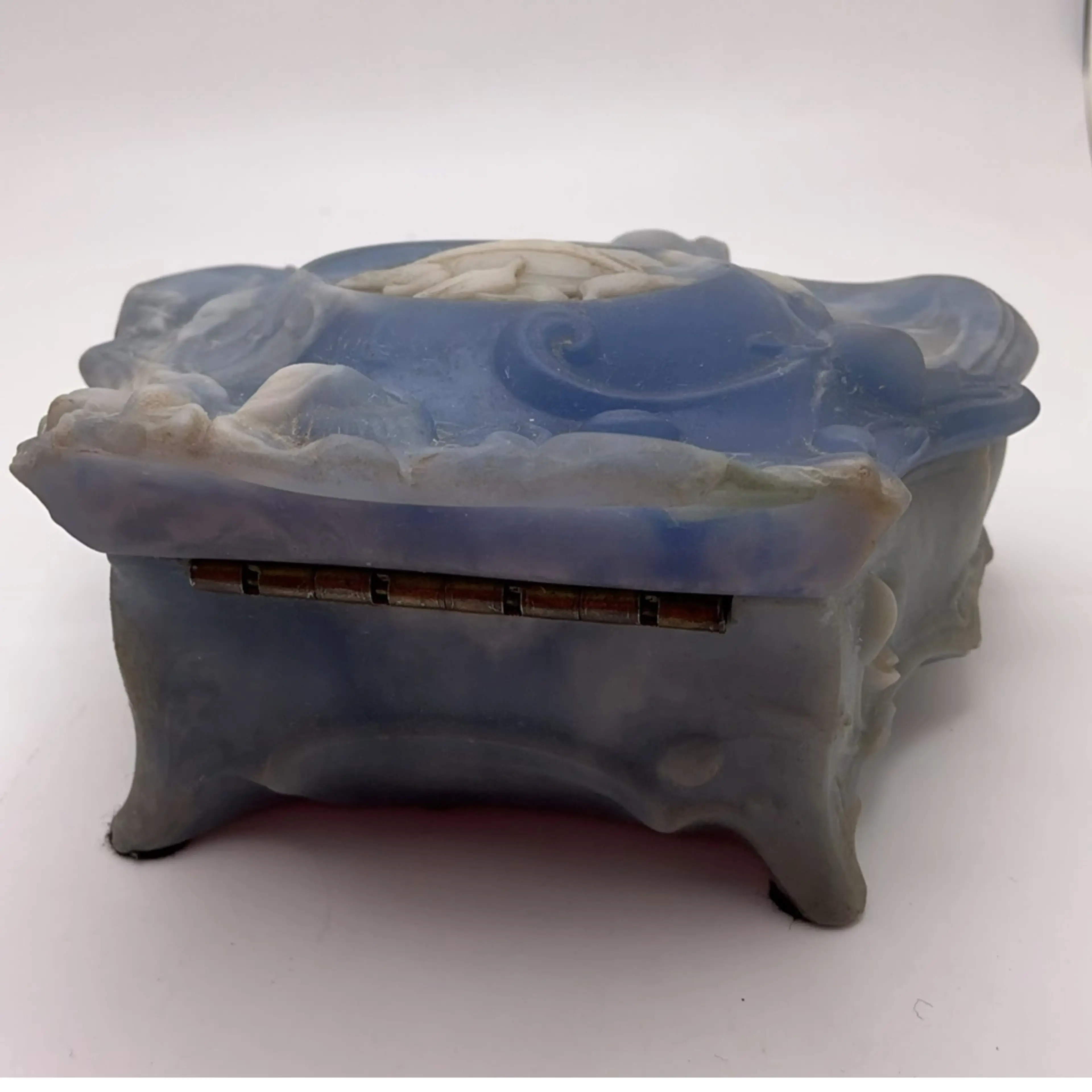 Image 2 of 6
