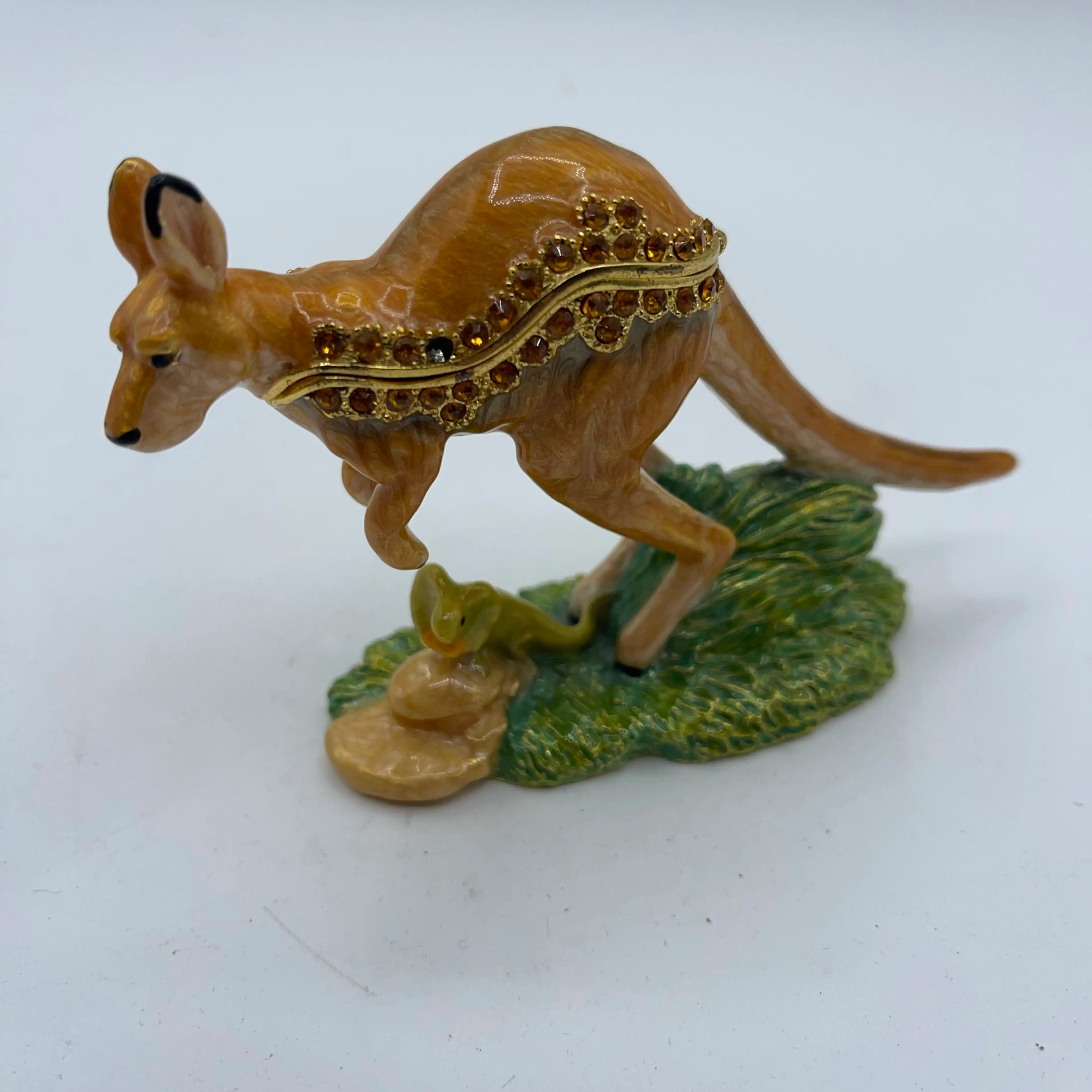 Image 1 of 7