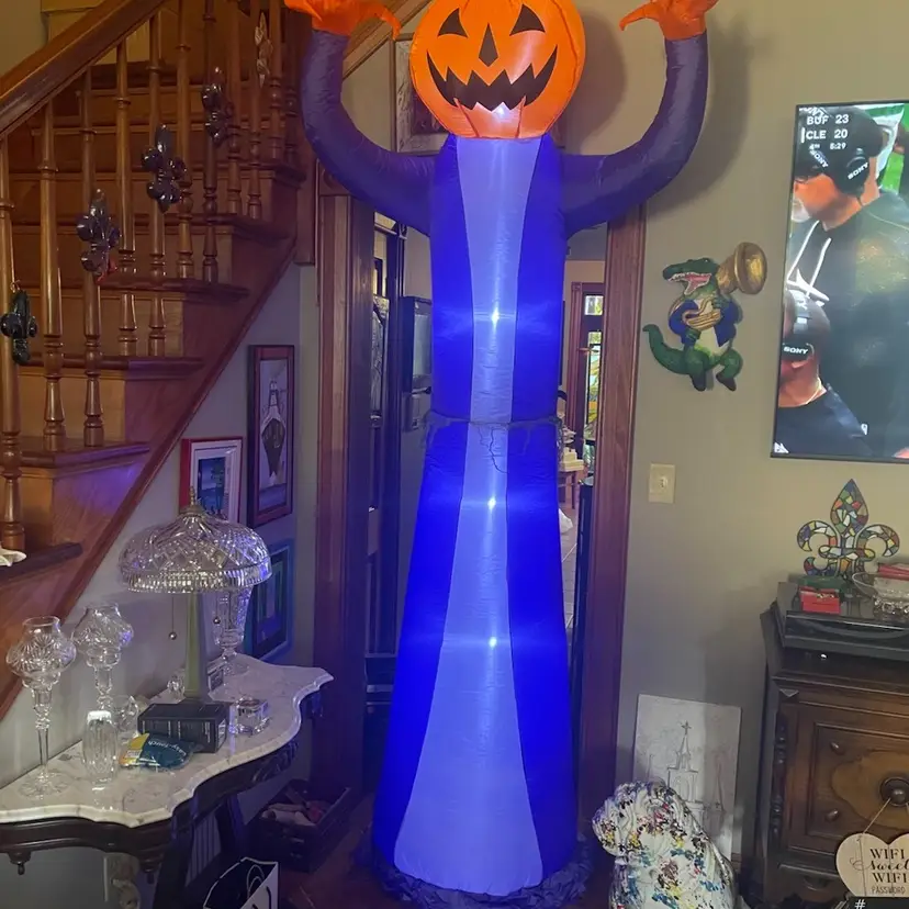 9 Foot HALLOWEEN INFLATABLE - SPOOKY PUMPKIN REAPER - LIGHTS UP - Open Box