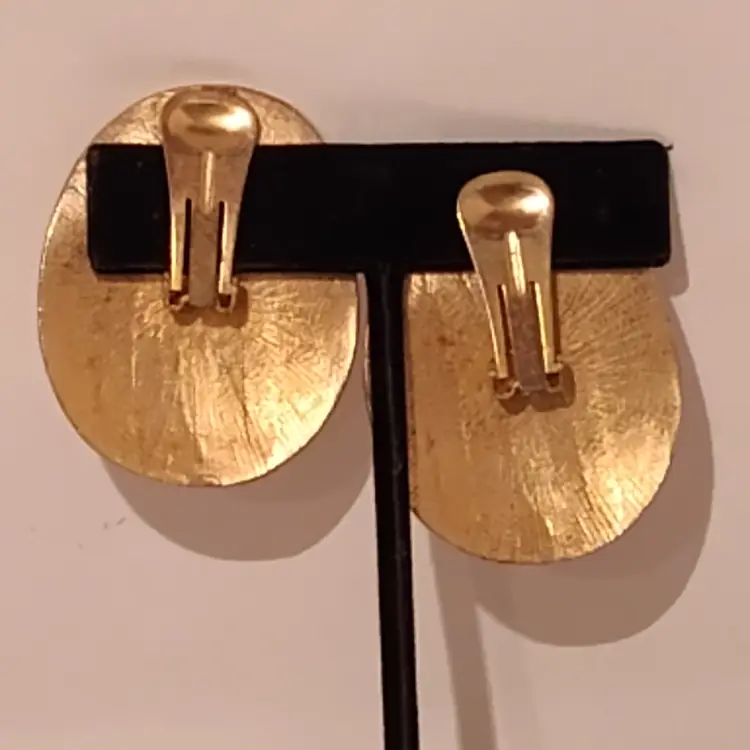Vintage Matt gold plated Clipon Earrings