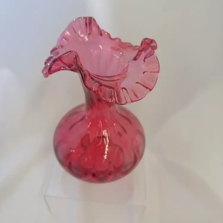 #1596 Fenton Pink Cranberry Glass Coin Dot Ruffled Edge Vase