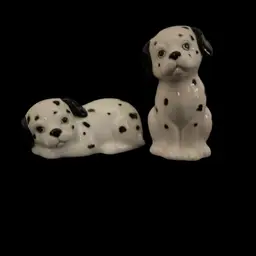 Dalmatian salt and pepper shakers