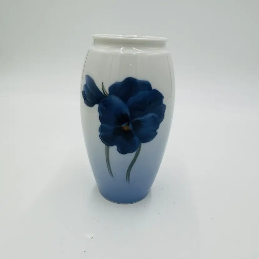 Bing & Grondahl Denmark 5in Porcelain Vase Blue Ombre Pansy Floral Vintage
