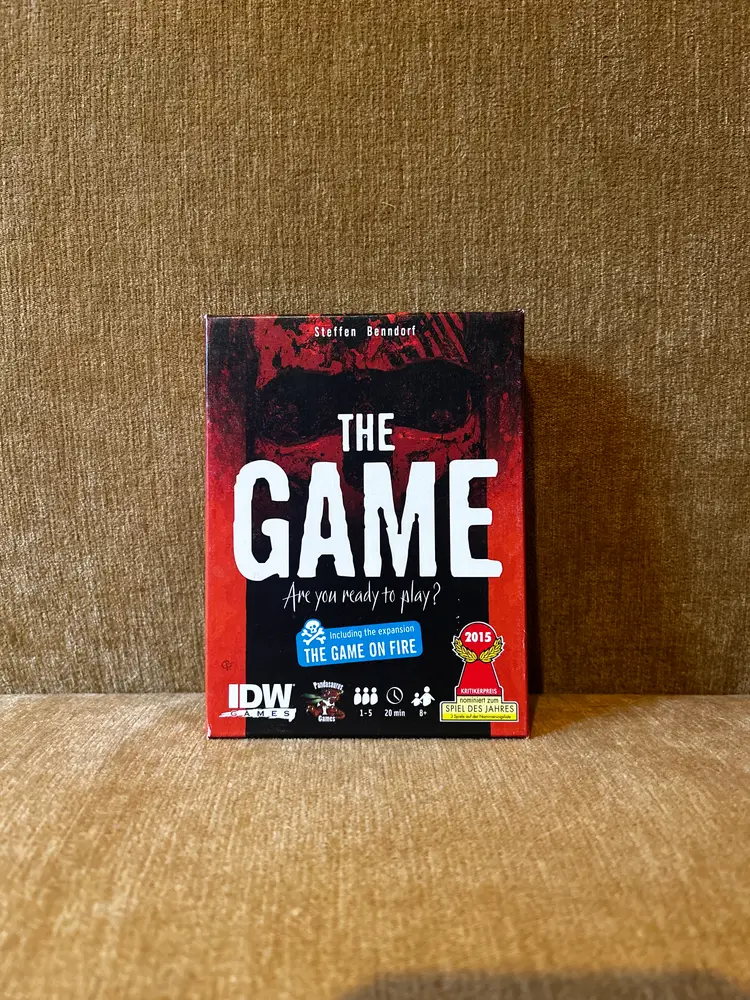 The GAME : Can you discard all the cards in ascending & descending order without getting stuck?