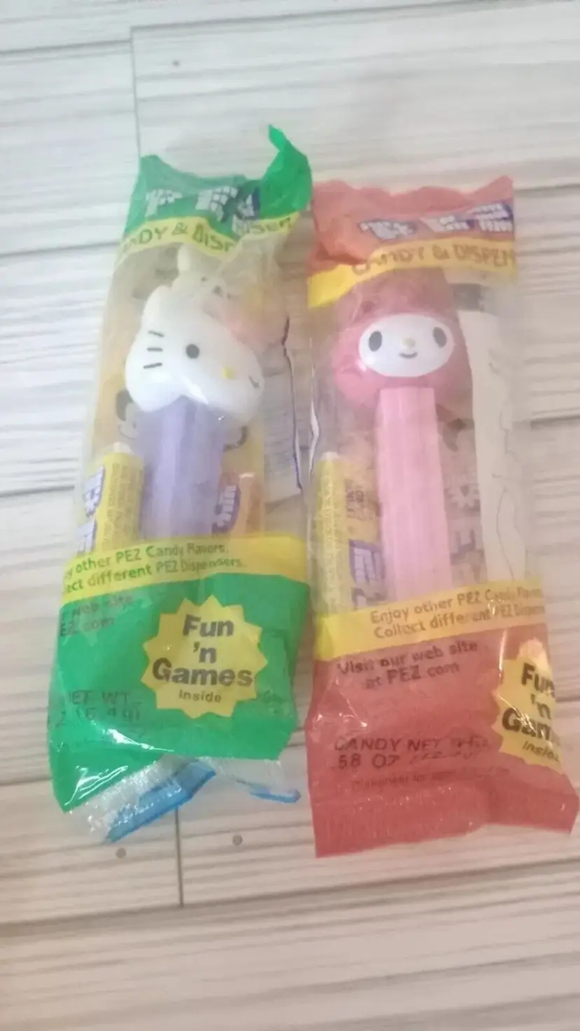 Lot Of 2 Vintage Hello Kitty Pez Dispenser