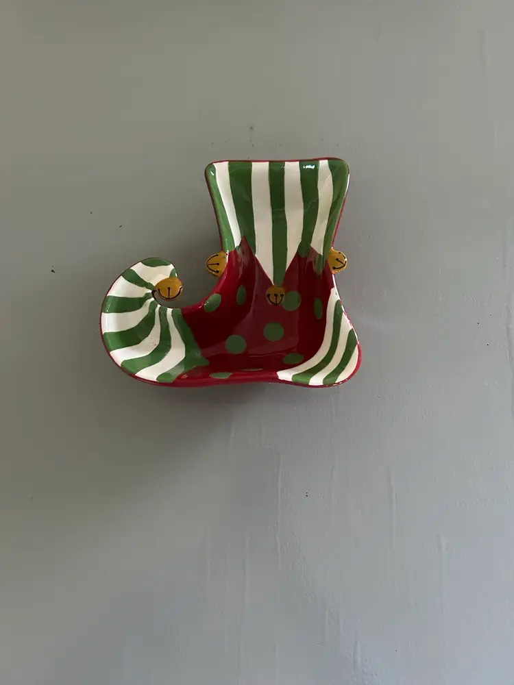 Vintage Elf Shoe Christmas Dish. Boston Warehouse 2005. 7 X 7.5 Inches