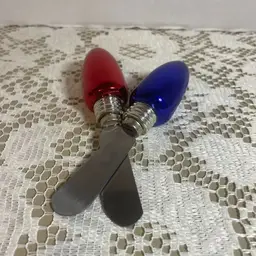 Light Bulb Cheese Spreaders