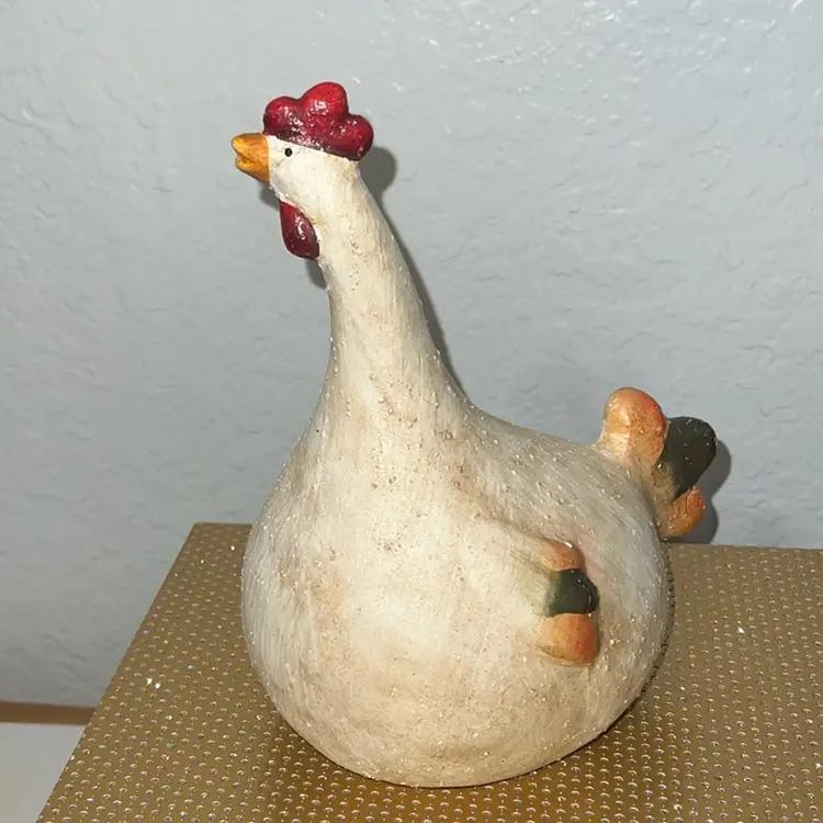 Colonial Cluck Figurine