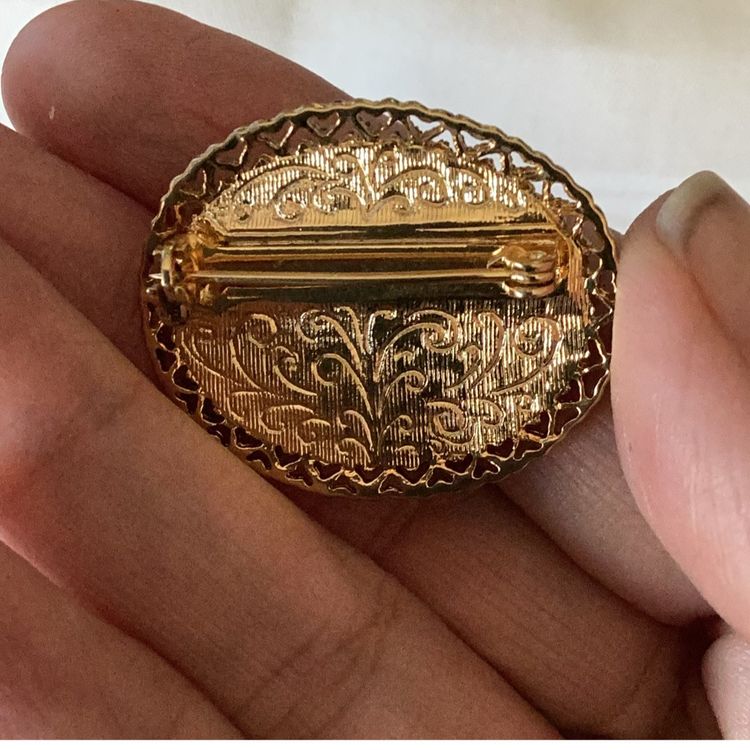 1928 Brand Brooch Faux Needle Point Floral Porcelain Cabochon Gold Tone Filigree 1 1/4”