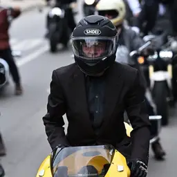 #06 - Windy Single Club