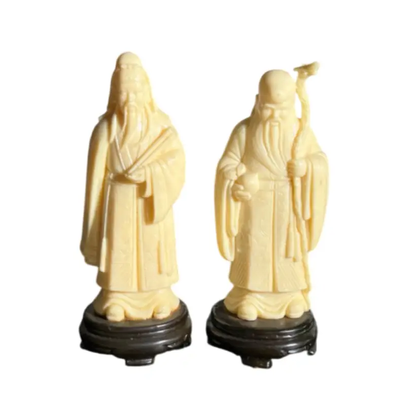 Vintage Star God Figurines Left - Fu Xing  (prosperity) & Right-Shou Xing (longevity) 
3 1/2” Feng Shui decor Faux Ivory Tone Plastic