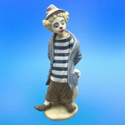 Retired Lladro #7602 Little Traveler Clown 1986 Society Member Figurine 8.5”