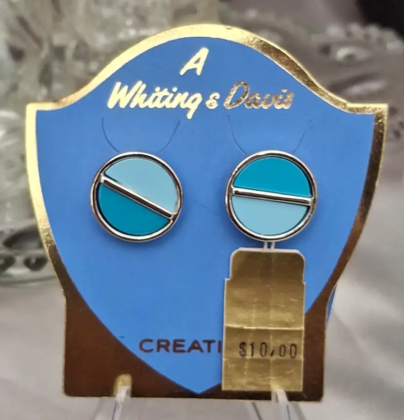 222 Whiting & Davis Pierced Earrings