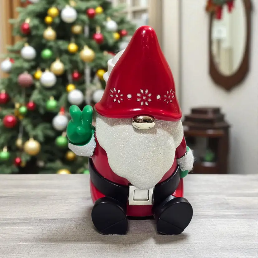 Bath & Body Works Wallflower Fragrance Plug Holiday Christmas PEACE SANTA GNOME