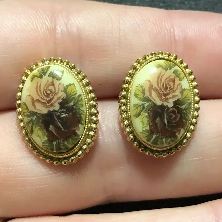 Vintage Gold-Tone Rose Flower Earrings