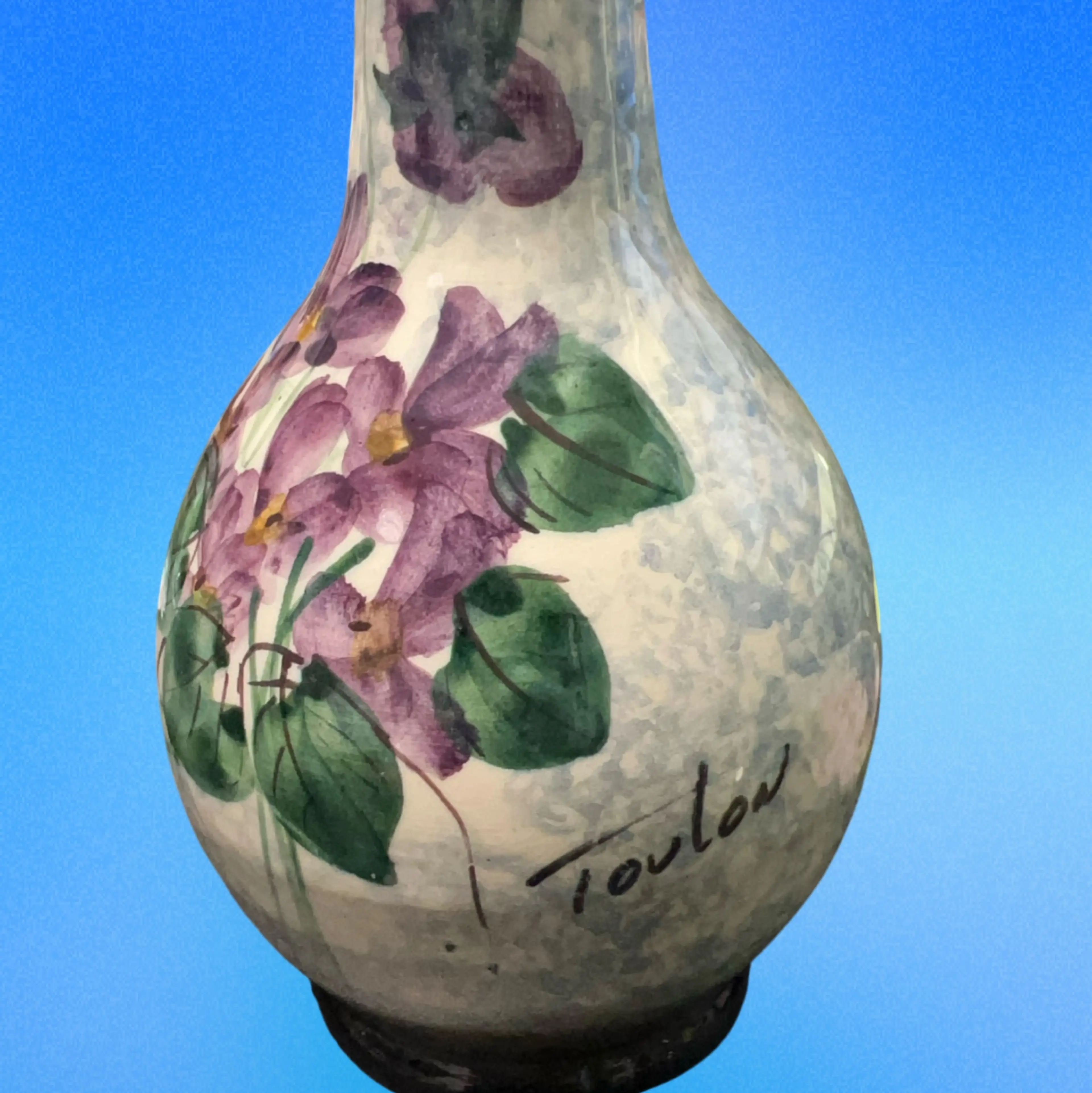 Image 2 of 7