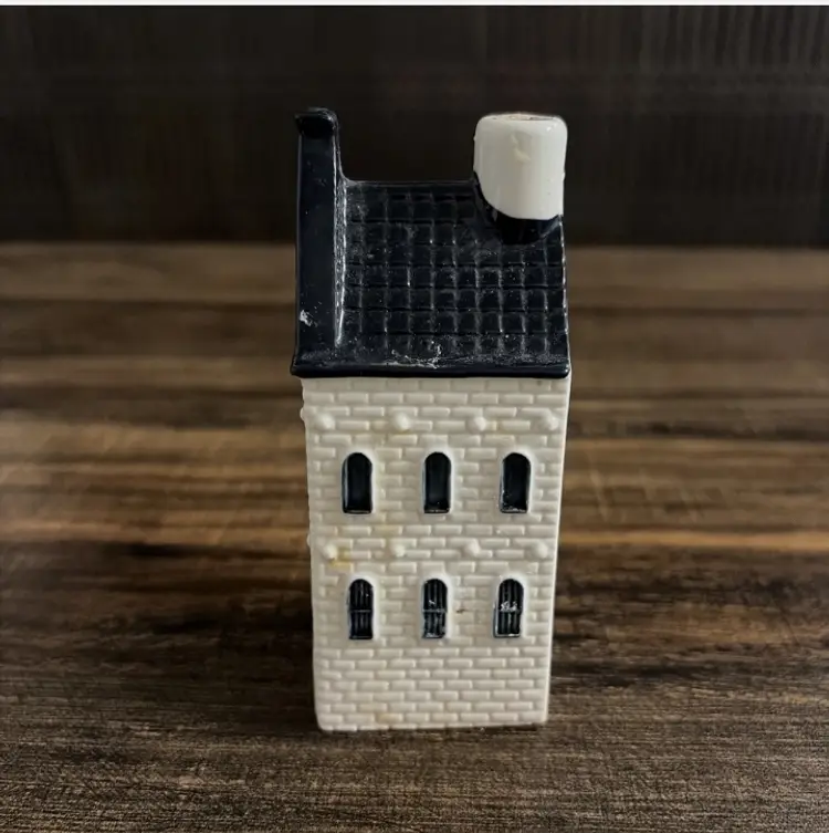 KLM Blue Delft House by BOLS Amsterdam #54 Empty